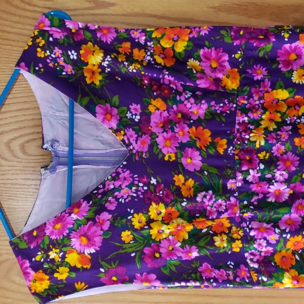 Vintage Floral Maxi Dress. Pink. Purple. Yellow. OOAK. 70s. Flower Power. - Picture 3 of 15